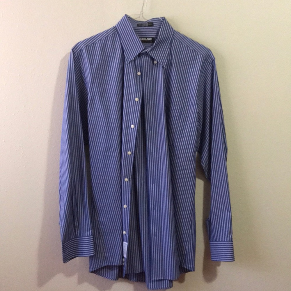 Blue dress shirt